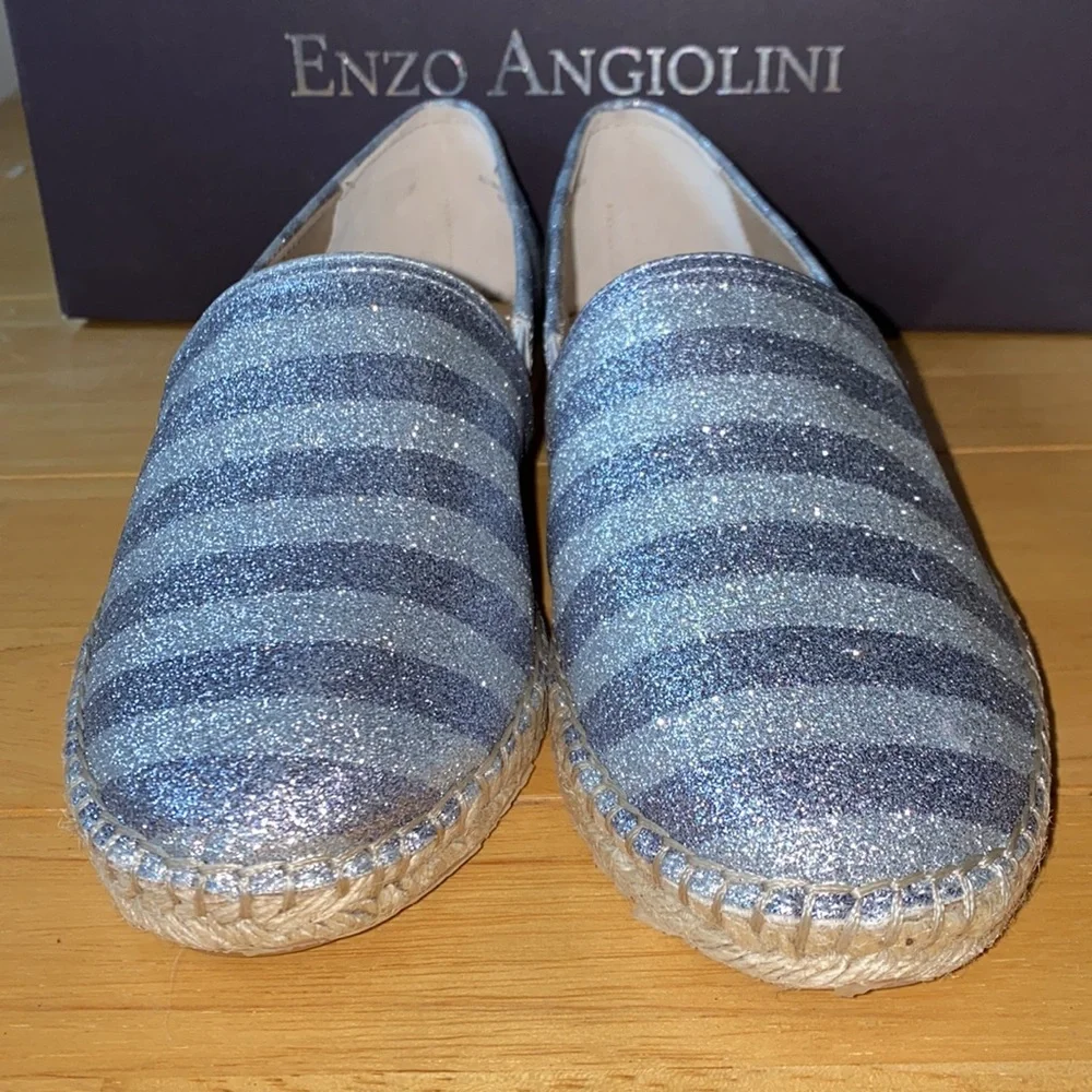 NEW NEVER WORN ENZO ANGIOLINI PEWTER SILVER STRIPE